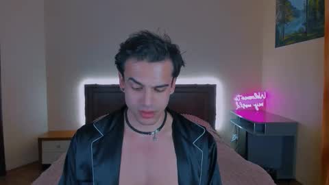 Snapshot of elza_rose chatting on 24, 3, 2026 elza_rose online show from 24, 3, 2026