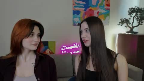 Snapshot of elza_rose chatting on 21, 5, 2026 elza_rose online show from 21, 5, 2026