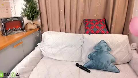 Snapshot of elzaglower chatting on 20, 12, 2024 Elza online show from 20, 12, 2024