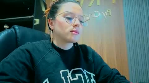 Estefany Martinez Acua INSTAGRAM ema 04oficial online show from 2, 2, 2026