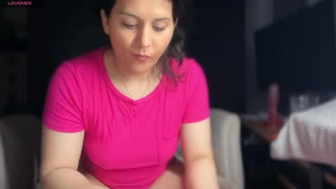 Ema Love online show from 10, 1, 2026