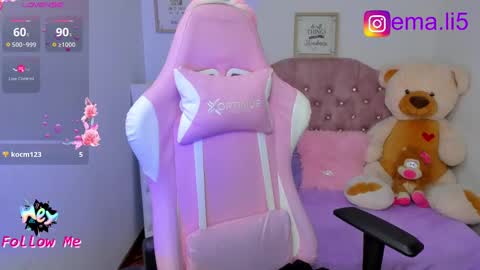 Snapshot of ema_tayy chatting on 4, 2, 2025 Ema online show from 4, 2, 2025