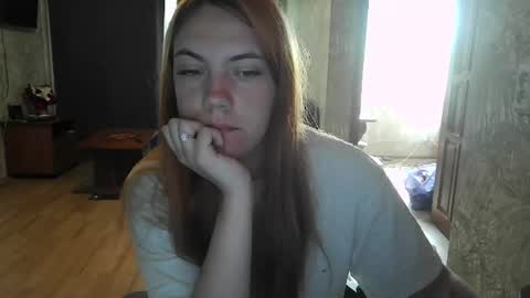 Snapshot of ember__fox chatting on 22, 6, 2026 ember__fox online show from 22, 6, 2026