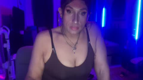 Snapshot of emberrrose87 chatting on 5, 7, 2026 emberrrose87 online show from 5, 7, 2026