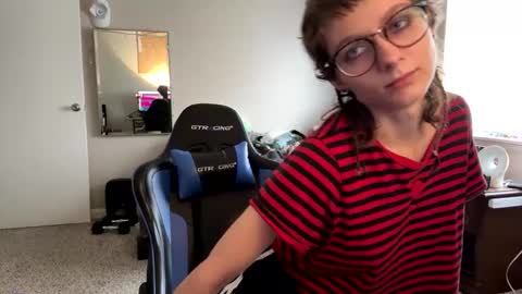Embersburningup online show from 8, 2, 2025