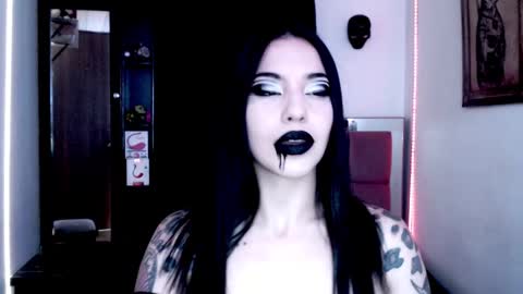 Snapshot of emearld_black chatting on 14, 12, 2024 Emerald Black online show from 14, 12, 2024