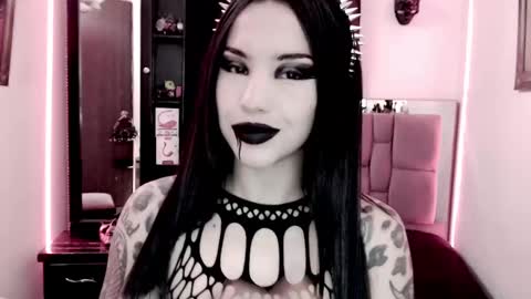 Snapshot of emearld_black chatting on 19, 2, 2025 Emerald Black online show from 19, 2, 2025