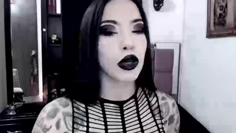 Snapshot of emearld_black chatting on 25, 9, 2025 Emerald Black online show from 25, 9, 2025