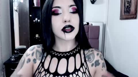 Snapshot of emearld_black chatting on 17, 10, 2025 Emerald Black online show from 17, 10, 2025