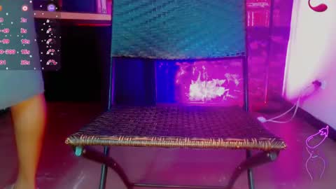 Snapshot of emeli_roushot chatting on 16, 5, 2026 Emeli online show from 16, 5, 2026