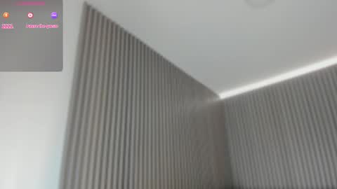 Snapshot of emelie_89 chatting on 2, 2, 2026 emelie_89 online show from 2, 2, 2026