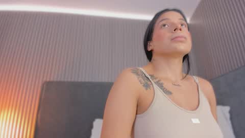 Snapshot of emelie_89 chatting on 23, 2, 2026 emelie_89 online show from 23, 2, 2026