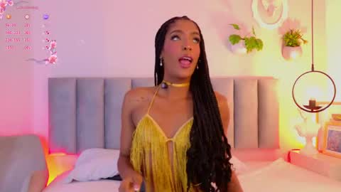 Snapshot of emely_deluxe chatting on 6, 6, 2026 Emely online show from 6, 6, 2026
