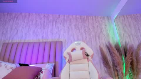 Emely Florence online show from 16, 4, 2026