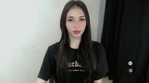 Snapshot of emelyn_fuckdoll chatting on 26, 1, 2025 Scarlett online show from 26, 1, 2025