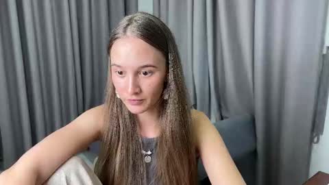 emi__ly online show from 2, 3, 2026