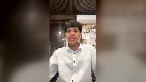 Snapshot of emi_it chatting on 7, 4, 2026 emi_it online show from 7, 4, 2026