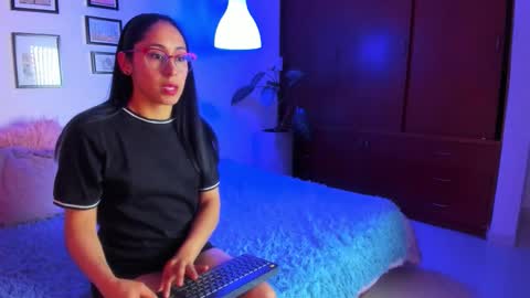 Snapshot of emi_sweet1 chatting on 26, 2, 2026 Emi online show from 26, 2, 2026