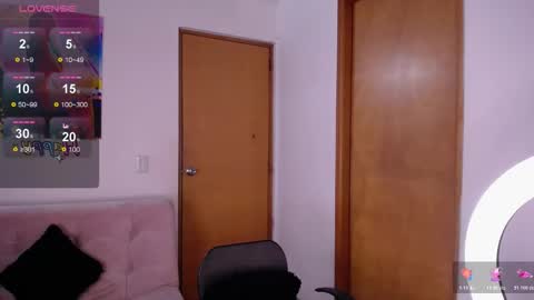 Emily Independent model online show from 8, 3, 2026