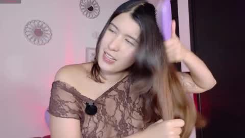 Snapshot of emicute_ chatting on 7, 5, 2026 online show from 7, 5, 2026