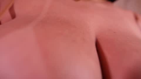 Snapshot of emiily_bell chatting on 30, 9, 2025    online show from 30, 9, 2025