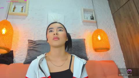 Snapshot of emiily_s chatting on 17, 9, 2025 Emily online show from 17, 9, 2025