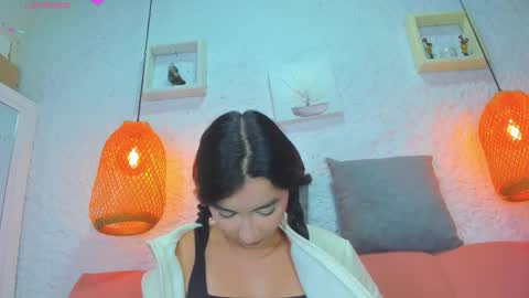 Snapshot of emiily_s chatting on 21, 10, 2025 Emily online show from 21, 10, 2025