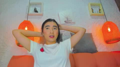 Snapshot of emiily_s chatting on 24, 10, 2025 Emily online show from 24, 10, 2025