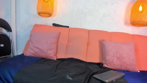 Snapshot of emiily_s chatting on 20, 11, 2025 Emily online show from 20, 11, 2025