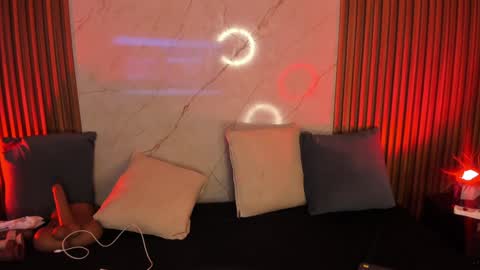 Snapshot of emiilycollins1 chatting on 30, 1, 2025 online show from 30, 1, 2025