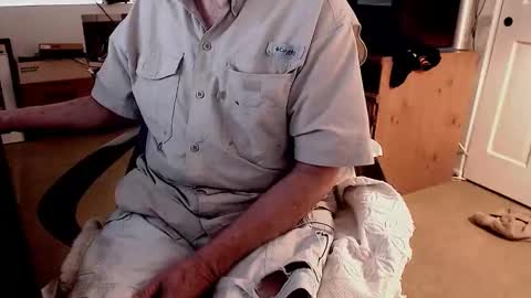 Snapshot of emil_karpo chatting on 21, 10, 2025 Terrance1st online show from 21, 10, 2025