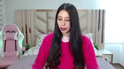 Snapshot of emilee_star chatting on 22, 7, 2026 Emilee online show from 22, 7, 2026