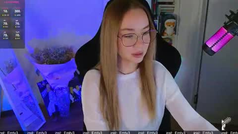 Emili online show from 3, 12, 2025