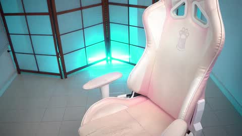 Emili online show from 9, 11, 2025