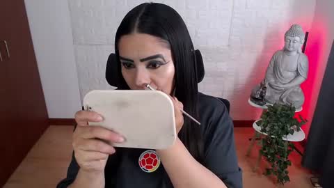 Snapshot of emili_evans_ chatting on 23, 6, 2026 POWERFULL GODDESS EMILI online show from 23, 6, 2026