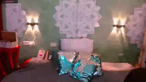 Emili roux online show from 5, 2, 2025