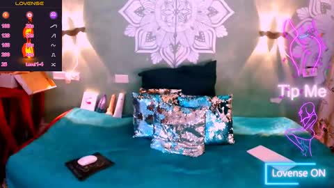 Emili roux online show from 25, 2, 2025