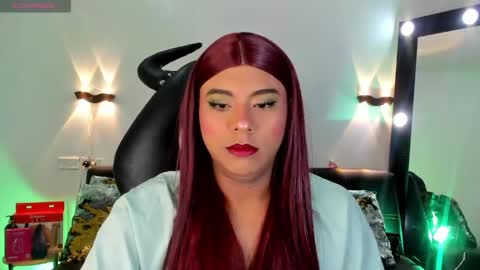 Snapshot of emili_roux chatting on 18, 4, 2026 Emili roux online show from 18, 4, 2026