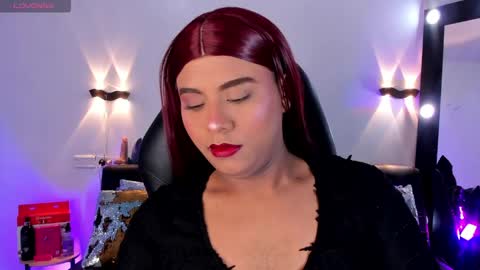 Snapshot of emili_roux chatting on 19, 4, 2026 Emili roux online show from 19, 4, 2026