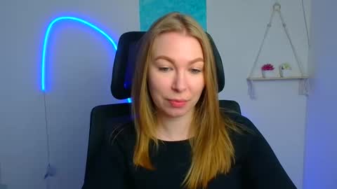 Emilia online show from 16, 4, 2026