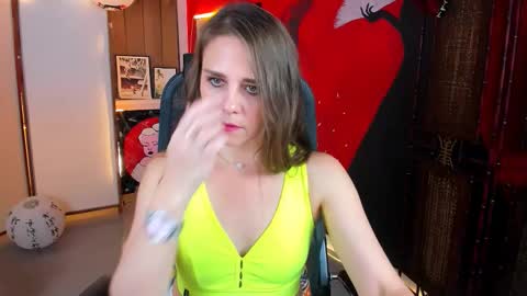 Emilia Bedy online show from 19, 11, 2025