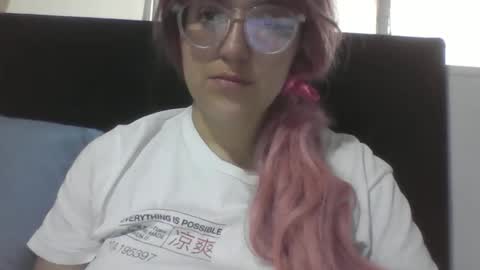 Snapshot of emiliahoney chatting on 18, 1, 2026 emiliahoney online show from 18, 1, 2026