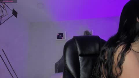 Snapshot of emiliarose_ chatting on 27, 2, 2026 EmiliaRose online show from 27, 2, 2026