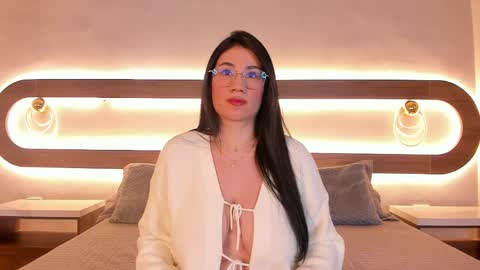 Emilie online show from 22, 4, 2026