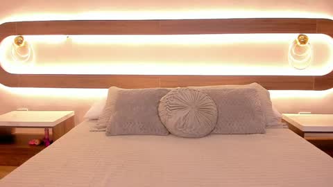 Emilie online show from 24, 4, 2026