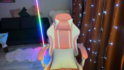 Emiliya online show from 16, 1, 2026