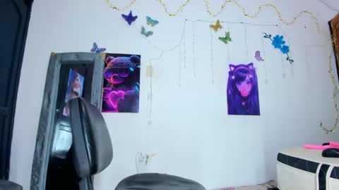 Snapshot of emilly_coper18 chatting on 20, 1, 2025 emily online show from 20, 1, 2025