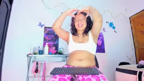 Snapshot of emilly_coper18 chatting on 9, 2, 2025 emily online show from 9, 2, 2025