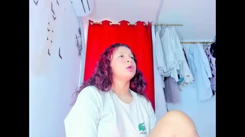 Snapshot of emilly_coper18 chatting on 18, 12, 2025 emily online show from 18, 12, 2025