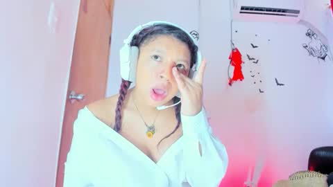 Snapshot of emilly_coper18 chatting on 12, 1, 2026 emily online show from 12, 1, 2026